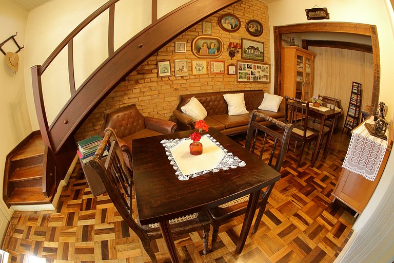 Quarto Frente 2 banheiro compartilhado
