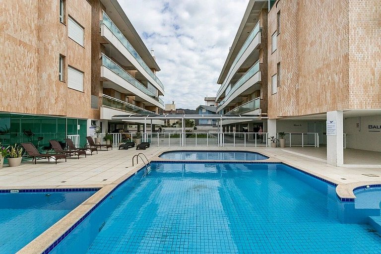 Cobertura vista mar com jacuzzi