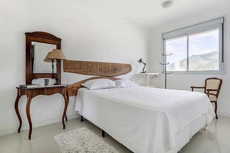 Cobertura vista mar com jacuzzi