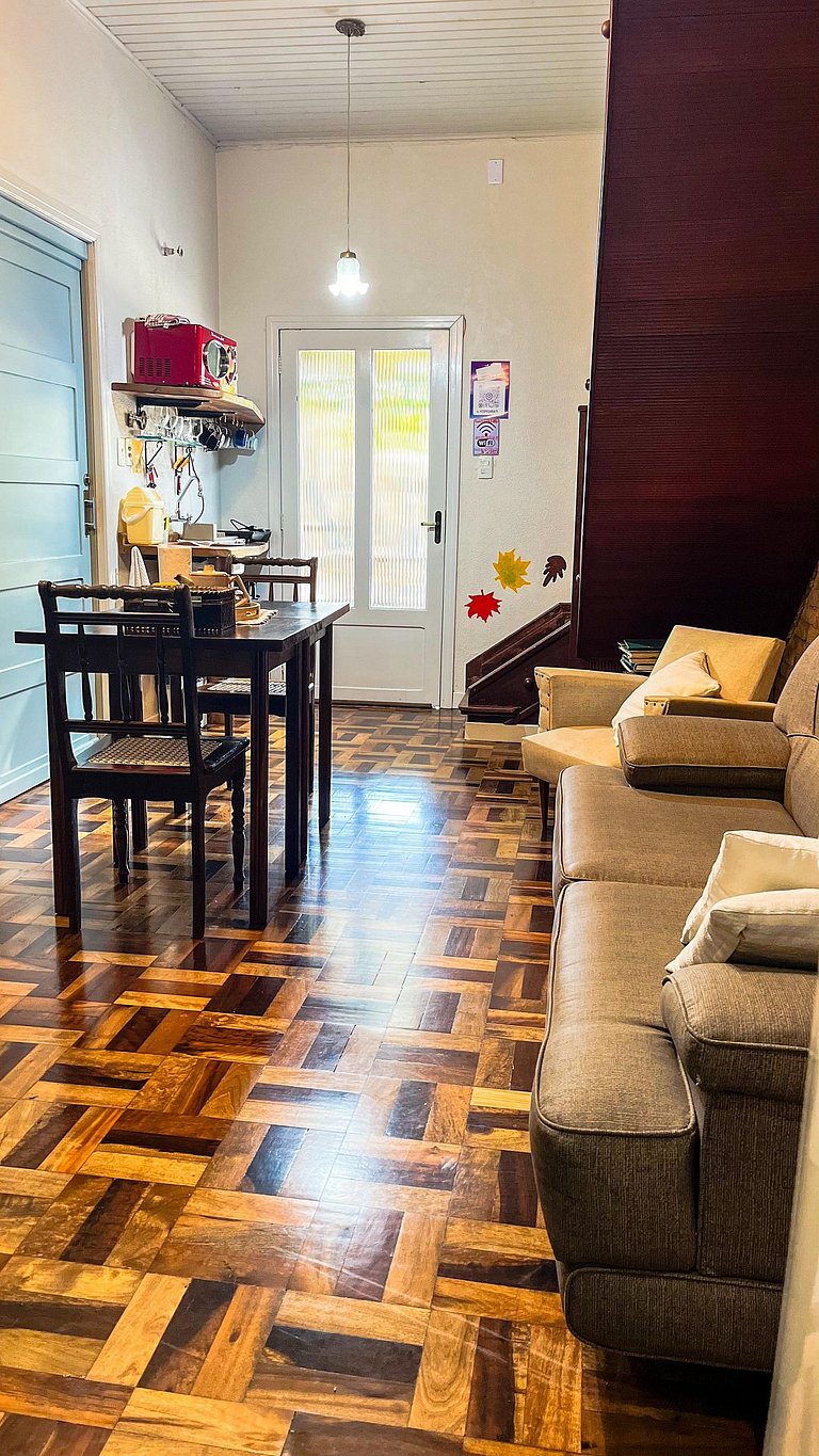 Quarto Frente 1 banheiro compartilhado