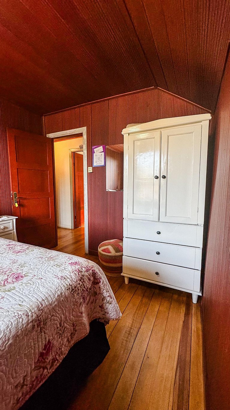 Quarto Frente 1 banheiro compartilhado