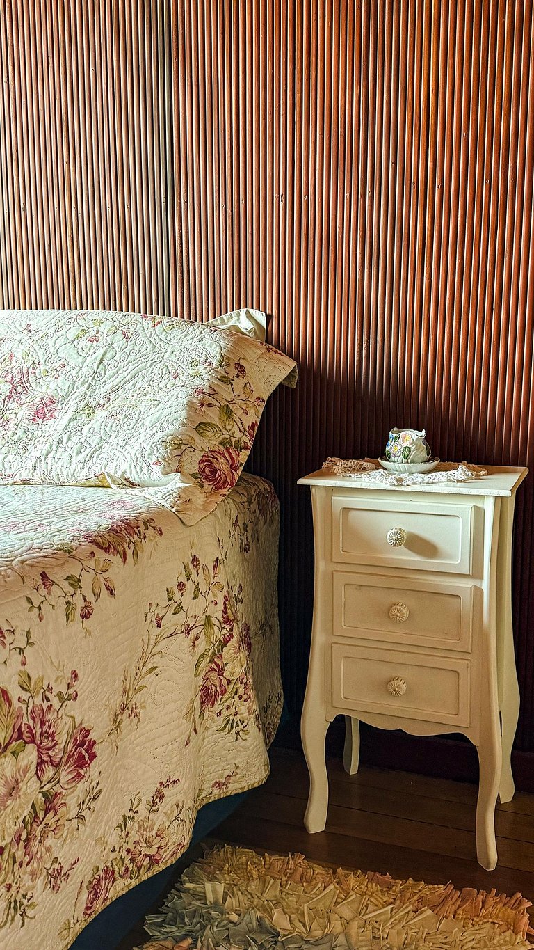 Quarto Frente 1 banheiro compartilhado