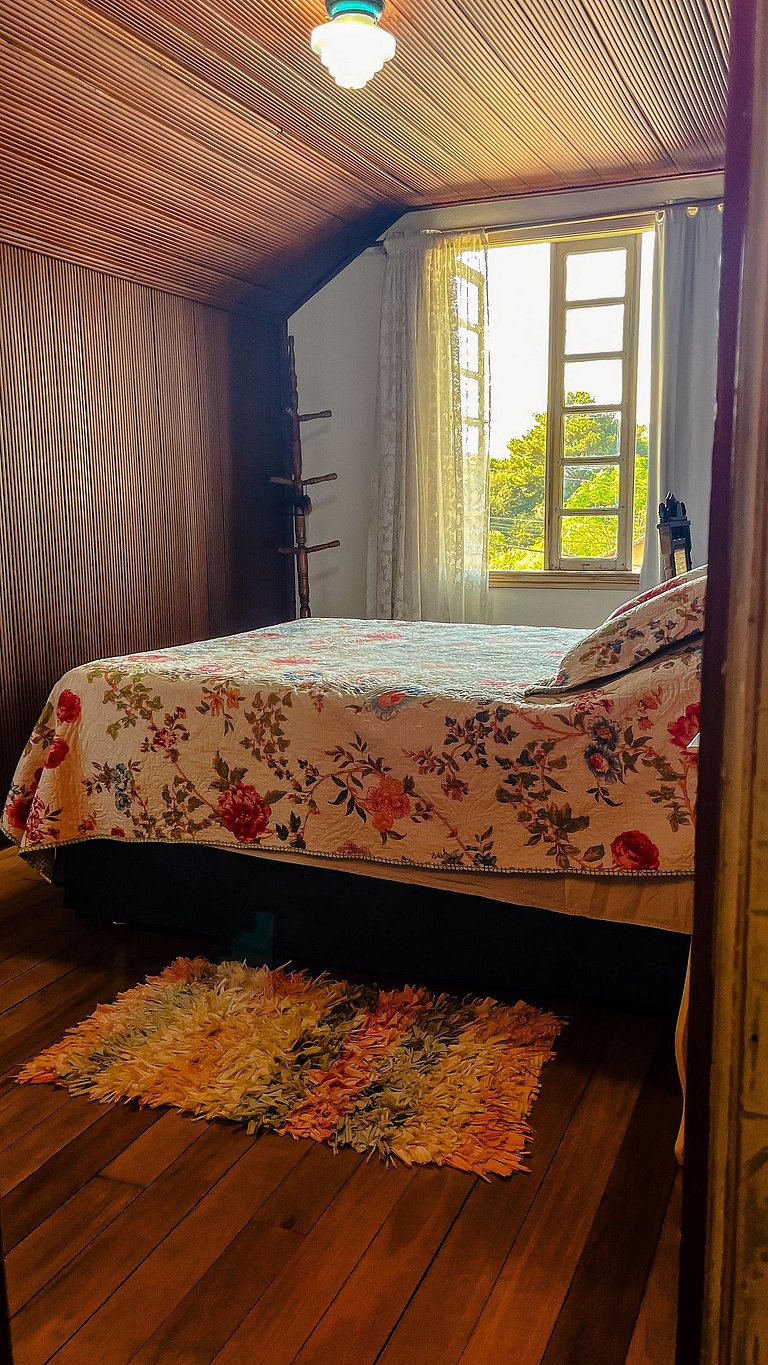 Quarto Frente 1 banheiro compartilhado