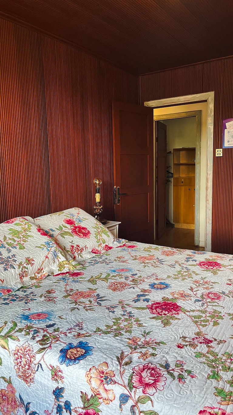 Quarto Frente 1 banheiro compartilhado