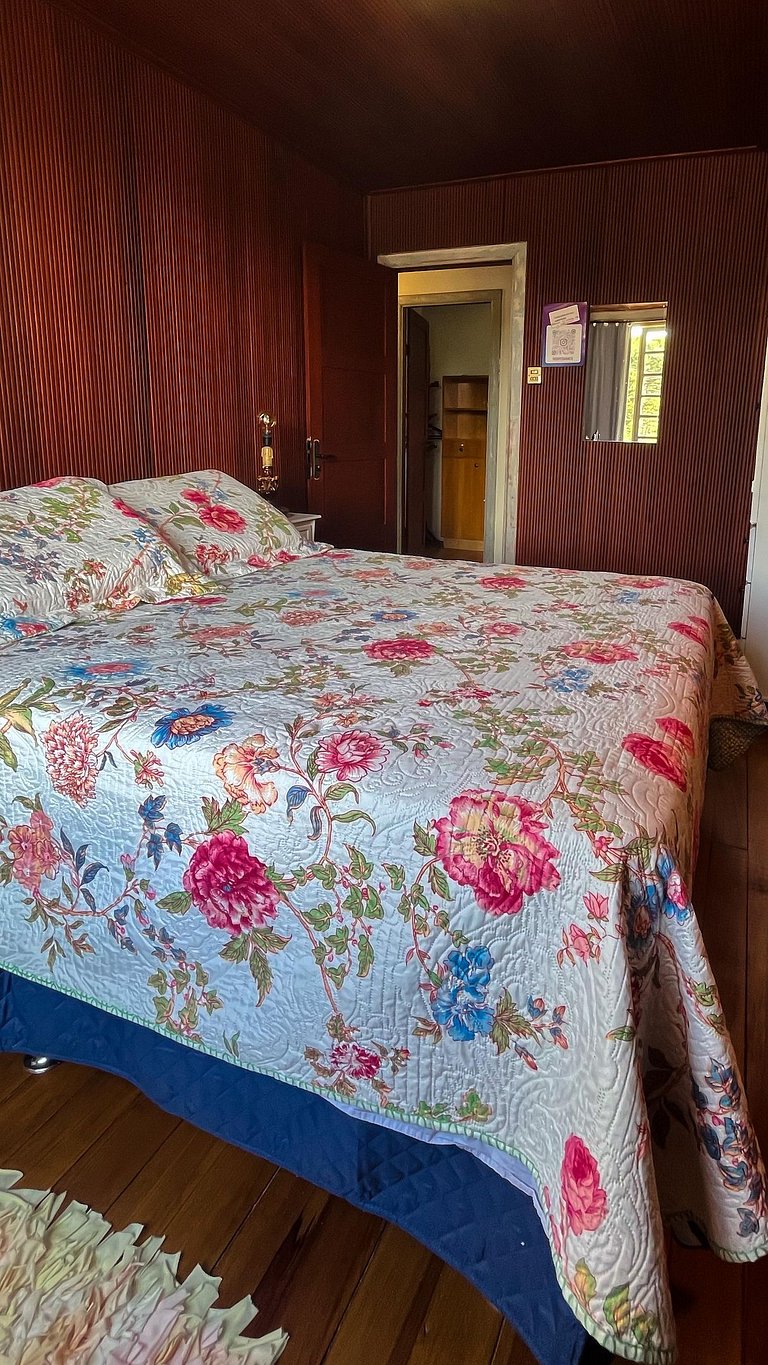 Quarto Frente 1 banheiro compartilhado