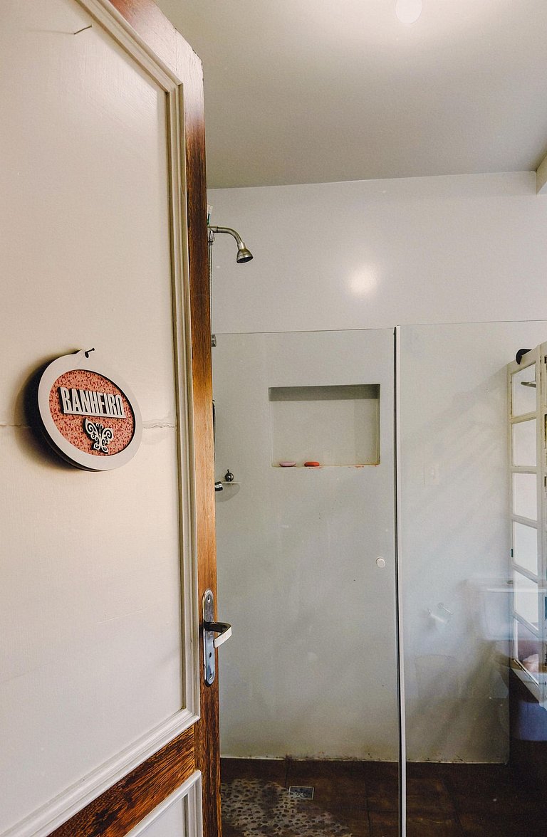 Quarto Fundos banheiro compartilhado